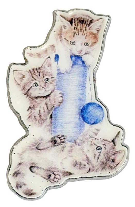 Three's a Crowd Needle Minder by Bothy Threads